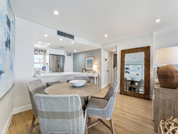 Siesta Key Vacation Rental: Gulf-Access 2-Bed, 2-Bath Haven